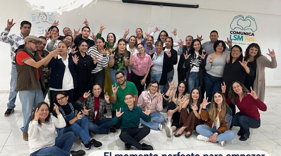 Grupo del curso de LSM para el sector salud de Nayarit
